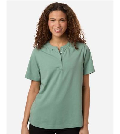 Devon & Jones Women's Seaton Pebble Textured Polo DG102W