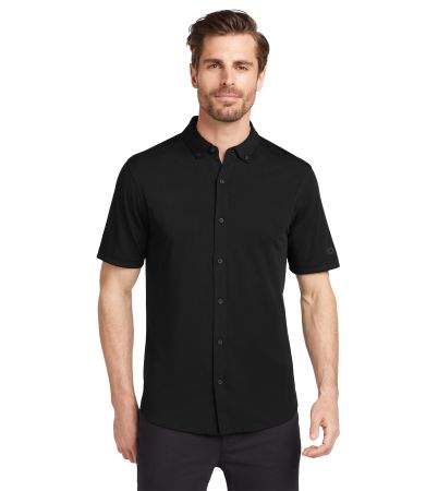 OGIO  ®  Gravitate Full-Button Polo. OG141